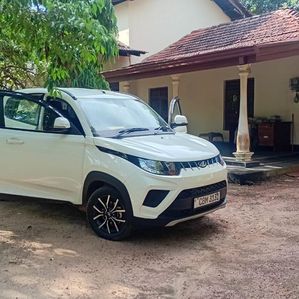 Mahindra KUV 100 2022 - Image 2