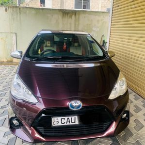 Toyota Aqua S Grade 2015 - Image 2