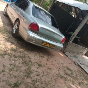 Hyundai Sonata SE 2000 - Image 2