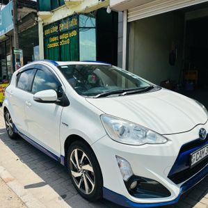 Toyota Aqua X Urban 2015 - Image 3