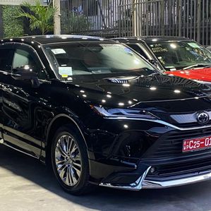 Toyota Harrier Z Leather Pack 2025 - Image 2