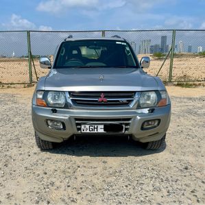 Mitsubishi Montero GLS 2001 - Image 2