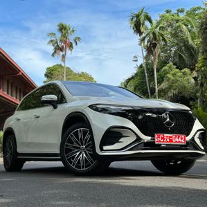 Mercedes Benz EQS 450 Business Class Edi 2024 - Image 2