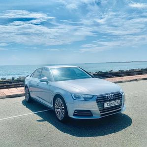Audi A4 Premium 2017 - Image 2