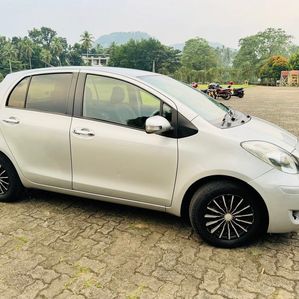Toyota Vitz 2008 - Image 2