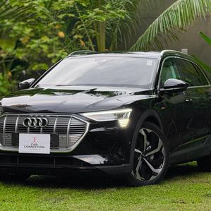Audi e-tron Q8 2024 - Image 2
