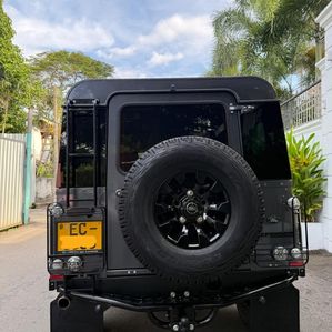 Land Rover Defender 110 TDCi 1990 - Image 3