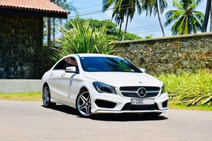 Mercedes Benz CLA 180 2016
