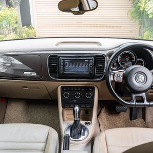 Volkswagen Beetle 2017 - Image 3