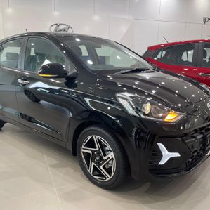Hyundai Grand i10 Abyss Black 2024 - Image 2