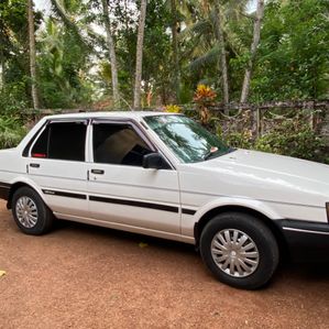 Toyota Corolla 1985 - Image 2
