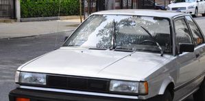Nissan 1987