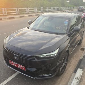Honda Vezel Z brand new 2023 - Image 2
