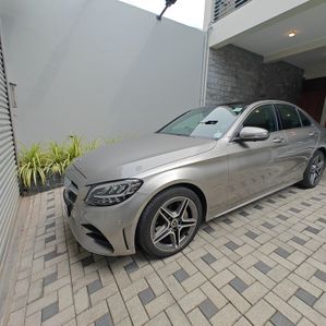 Mercedes Benz C200 AMG Premium Plus 2019 - Image 2