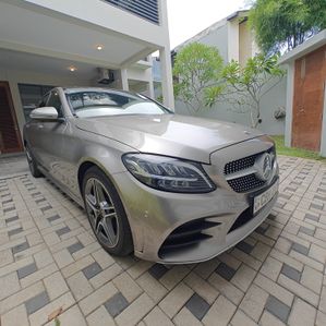 Mercedes Benz C200 AMG Premium Plus 2019 - Image 3
