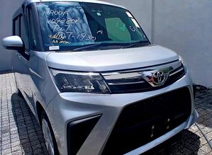Toyota Roomy 2023