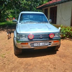 Toyota Hilux 107 1991 - Image 3