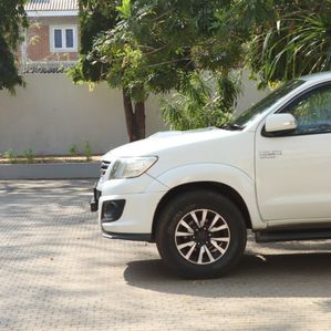 Toyota Hilux 2015 - Image 2