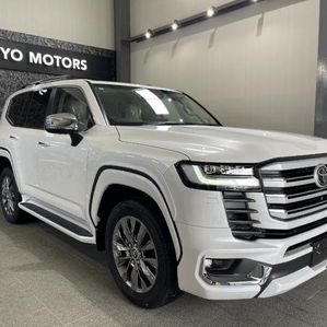 Toyota Land Cruiser Sahara LC300 2024 - Image 2