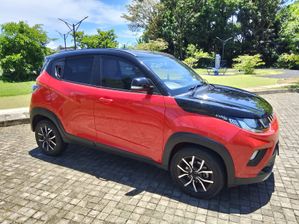 Mahindra KUV 100 2022