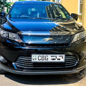 Toyota Harrier Premium Plus 2017 - Image 2