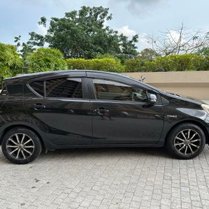 Toyota Aqua G Grade 2012 - Image 2