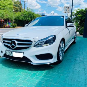 Mercedes Benz E300 Bluetec Hybrid 2014 - Image 2