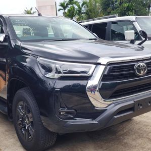 Toyota Hilux Z 2022 - Image 2