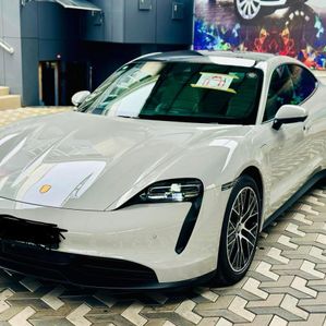 Porsche Taycan 2024 - Image 2