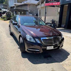 Mercedes Benz E200 2010 - Image 2