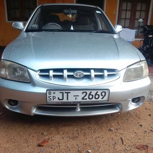 Hyundai Accent 2000 - Image 2