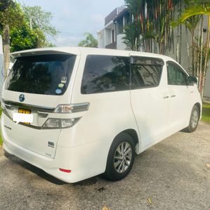 Toyota Vellfire 2012 - Image 3