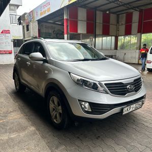 Kia Sportage 2011 - Image 2