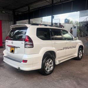 Toyota Land Cruiser Prado 120 V6 2003 - Image 2