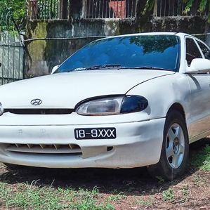 Hyundai Accent 1.5GLS 1994 - Image 2