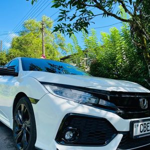 Honda Civic Tech Pack 2018 - Image 2