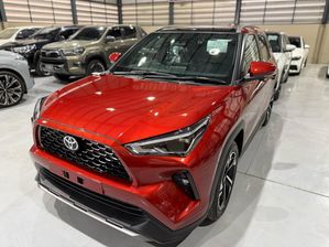 Toyota Yaris Premium 2025