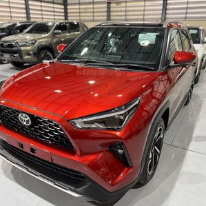 Toyota Yaris Premium 2025 - Image 2