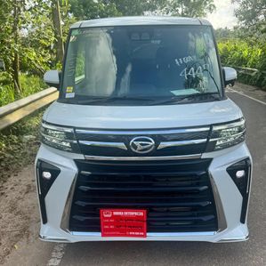 Daihatsu Tanto 2023 - Image 2