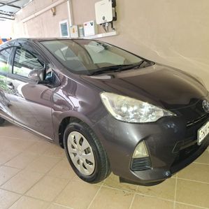 Toyota Aqua Limited edition 2012 - Image 3