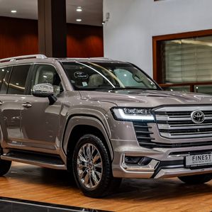 Toyota Land Cruiser LC 300 2023 - Image 3