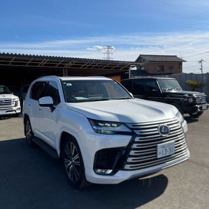 Lexus LX600 Luxury 2024 - Image 3