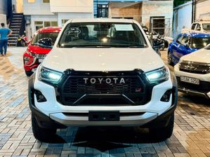 Toyota Hilux GR SPORTS 2024