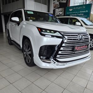 Lexus LX600 Highest spec 2024 - Image 2
