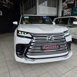 Lexus LX600 Highest spec 2024 - Image 3
