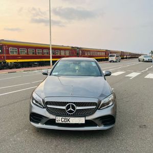 Mercedes Benz C200 Premium Plus 2019 - Image 3