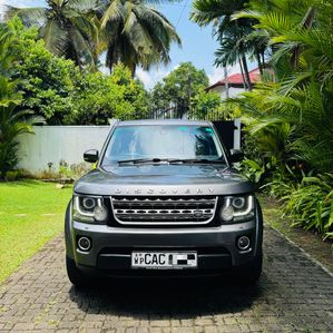 Land Rover Discovery 4 SDV6 Vogue 2013 - Image 2