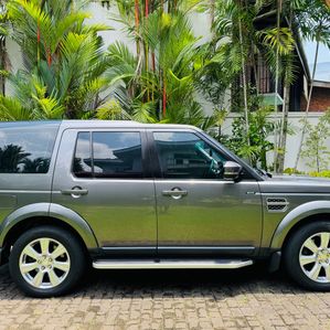 Land Rover Discovery 4 SDV6 Vogue 2013 - Image 3