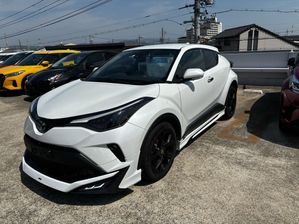 Toyota CHR NGX 10 2022