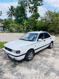 Nissan Sunny 1992